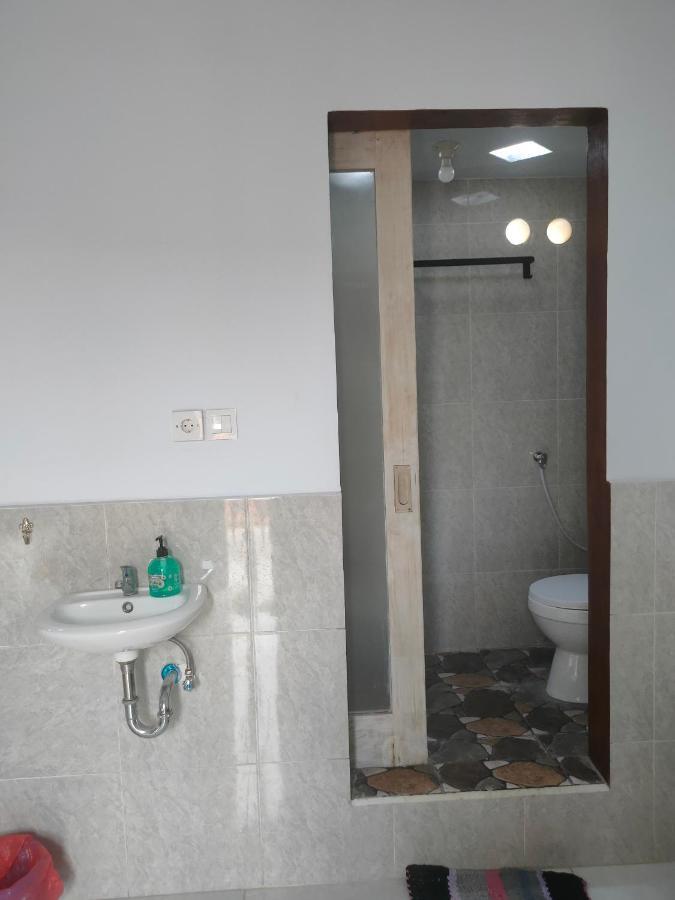 קנגו Roy Guest House חדר תמונה